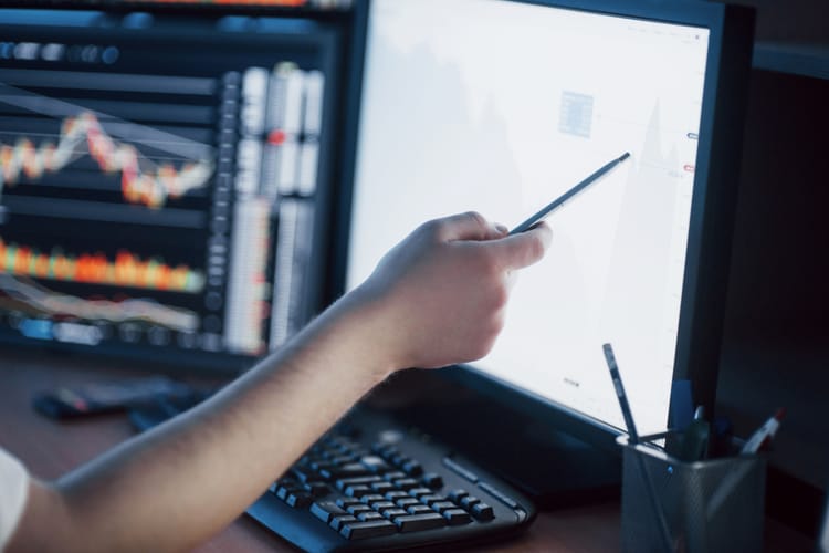 How Reviewing Your Trades Can Build Confidence